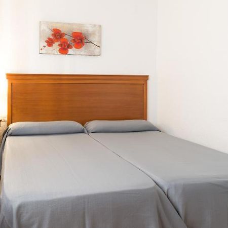 Gemelos 4 Benidorm Room photo